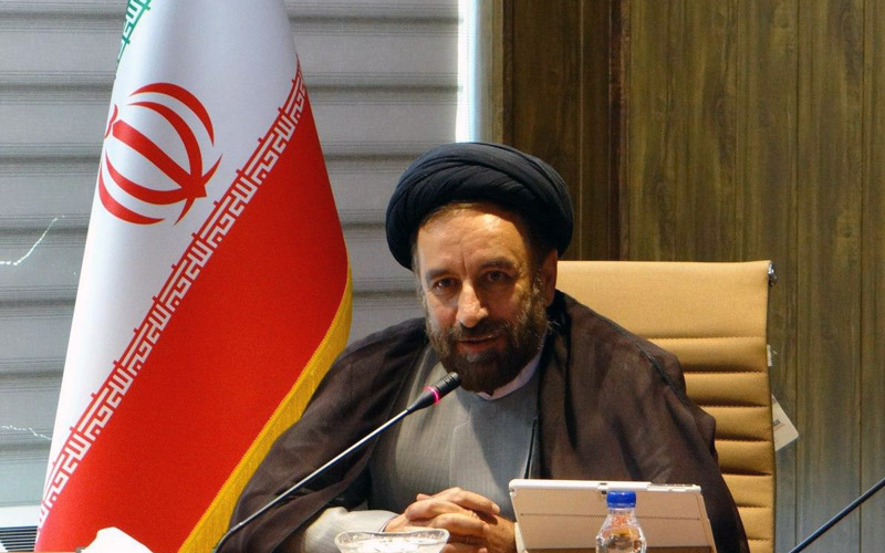 تجلیل مسئول نهاد نمایندگی مقام معظم رهبری در دانشگاه از خدمات رئیس دانشگاه در مدیریت بحران کرونا