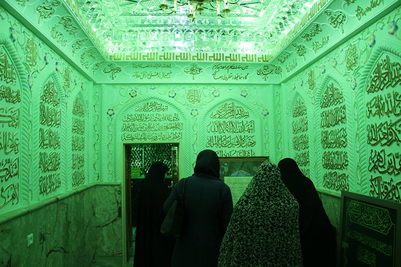 برگزاری کرسی اخلاق اسلامی و زیارت استادان دانشکده توانبخشی از امامزاده صالح(ع)