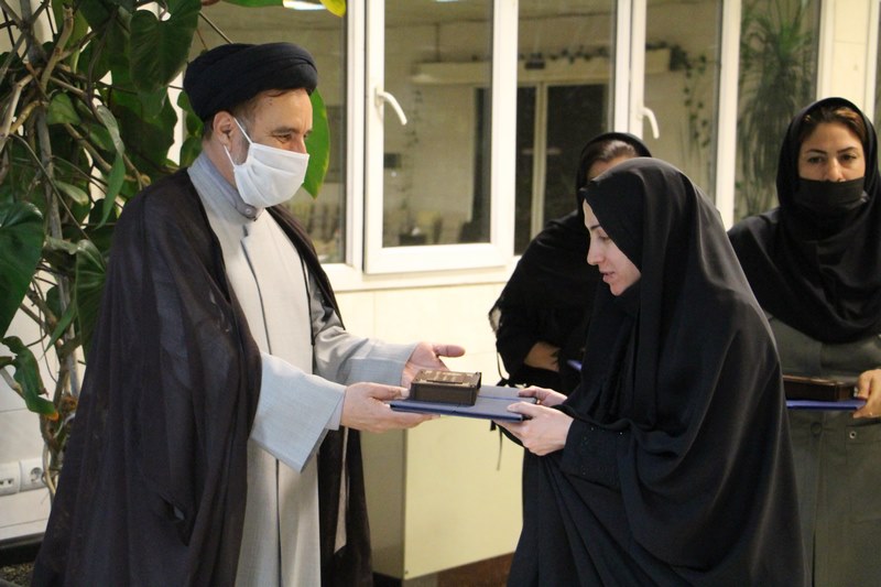 برگزاری محفل انس با قرآن کریم در بیمارستان بهارلو