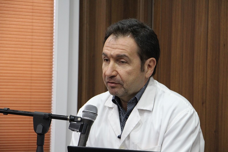 تجلیل از کادر درمانی و مدافعان سلامت بیمارستان یاس با حضور مسئول نهاد