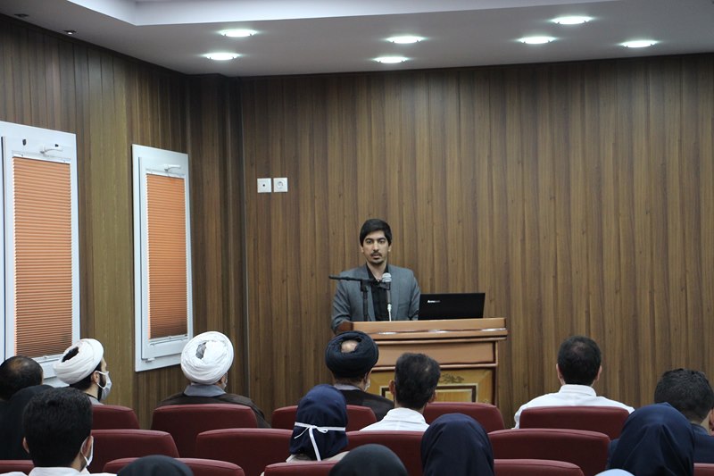 تجلیل از کادر درمانی و مدافعان سلامت بیمارستان یاس با حضور مسئول نهاد