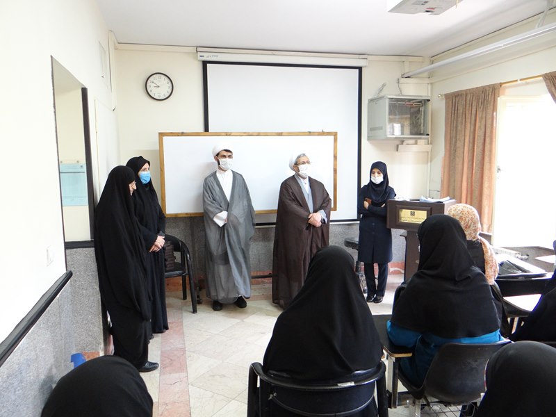 آزمون پایانی سومین دوره آموزشی و تجلیل از داوطلبان قرارگاه جهادی حضرت نرجس خاتون (س)
