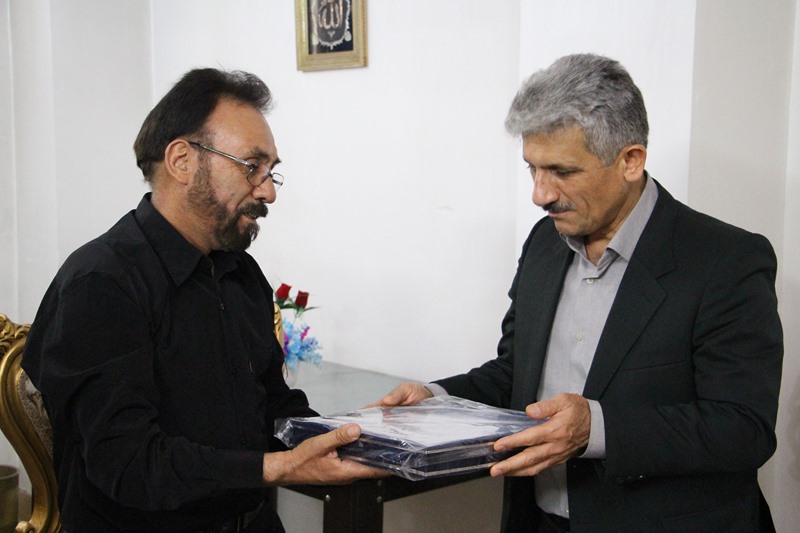 دیدار معاون نهاد نمایندگی مقام معظم رهبری در دانشگاه با خانواده شهید مدافع سلامت، داود غفاری