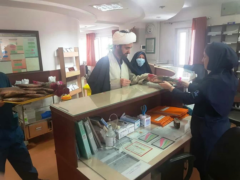 تجلیل از پرستاران و کادر درمانی دختر بیمارستان‌های سینا و مرکز طبی کودکان به مناسبت ایام ولادت حضرت فاطمه معصومه (س) و روز دختر