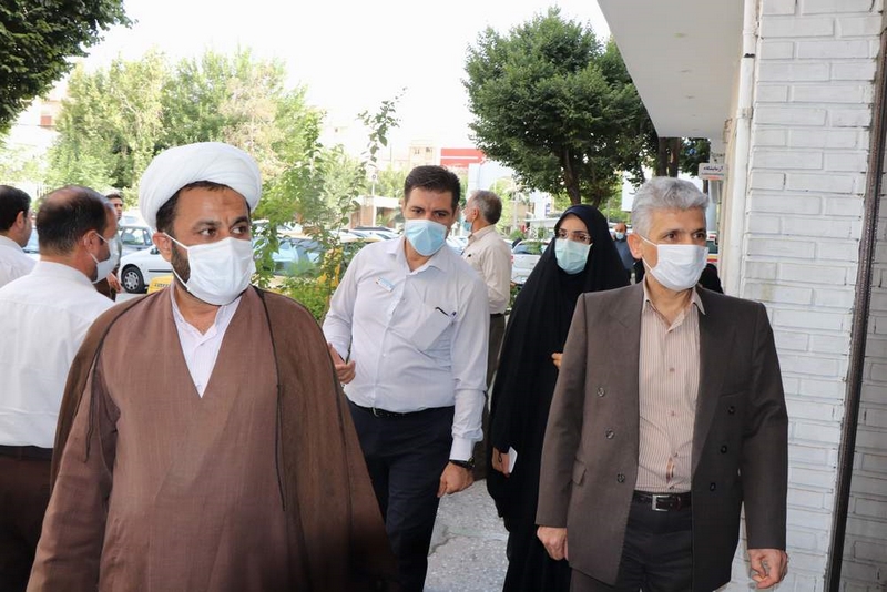 تجلیل از کادر درمانی و مدافعان سلامت بیمارستان ضیائیان به مناسبت دهه کرامت