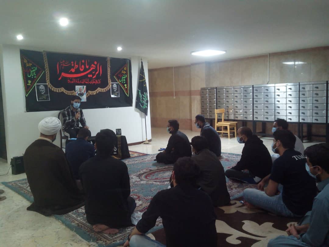 برگزاری مراسم سالگرد شهادت سردار سلیمانی و ابومهدی المهندس در خوابگاه دمشق دانشجویان بین الملل