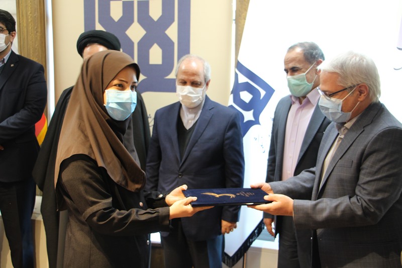 گردهمایی تجلیل از فعالان قرآنی و برگزیدگان بیست و پنجمین جشنواره قرآن و عترت دانشگاه‌های علوم پزشکی کشور
