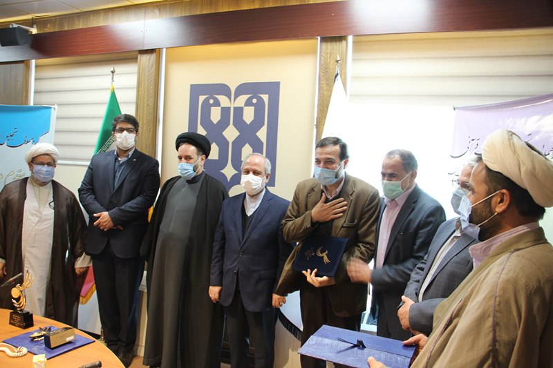 گردهمایی تجلیل از فعالان قرآنی و برگزیدگان بیست و پنجمین جشنواره قرآن و عترت دانشگاه‌های علوم پزشکی کشور