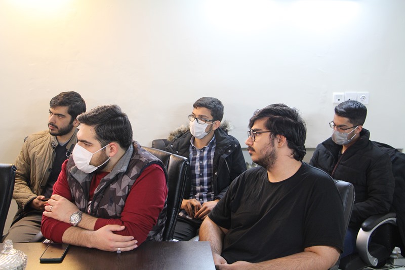 گفتگوی صمیمانه مسئول نهاد دانشگاه با فعالان بسیجی دانشگاه علوم پزشکی تهران