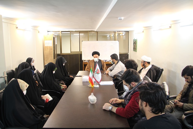 گفتگوی صمیمانه مسئول نهاد دانشگاه با فعالان بسیجی دانشگاه علوم پزشکی تهران