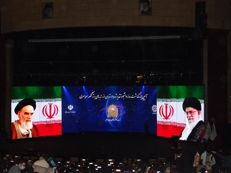 بزرگداشت دانشجویان نخبه دانشگاه های تهران بمناسبت روز دانشجو