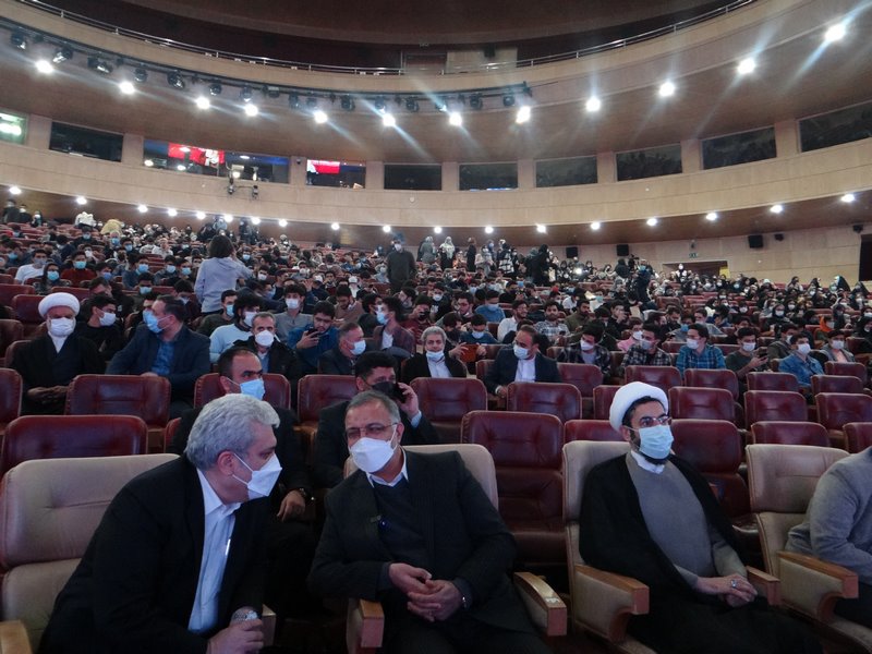 بزرگداشت دانشجویان نخبه دانشگاه های تهران بمناسبت روز دانشجو