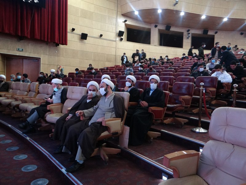 بزرگداشت دانشجویان نخبه دانشگاه های تهران بمناسبت روز دانشجو
