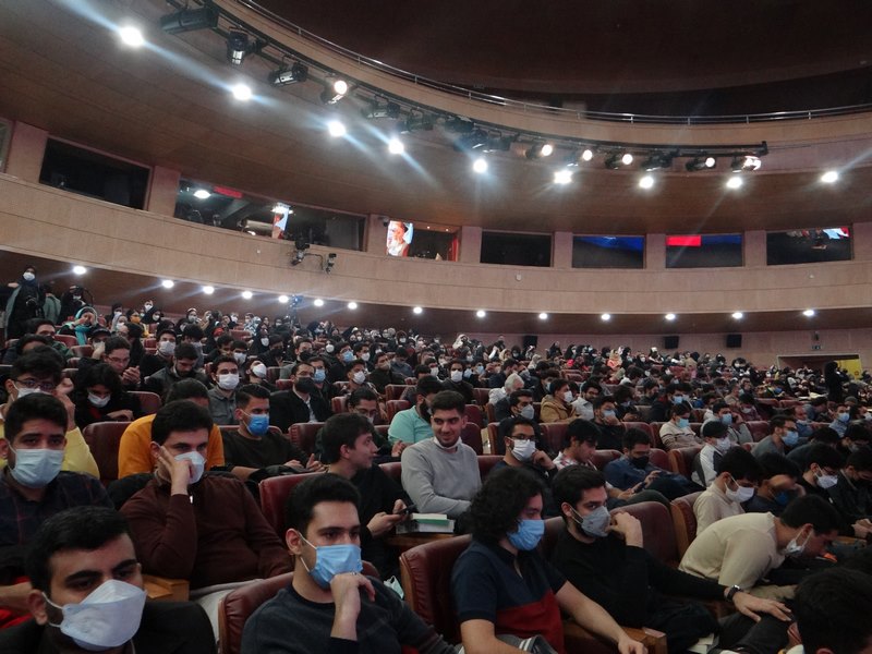 بزرگداشت دانشجویان نخبه دانشگاه های تهران بمناسبت روز دانشجو