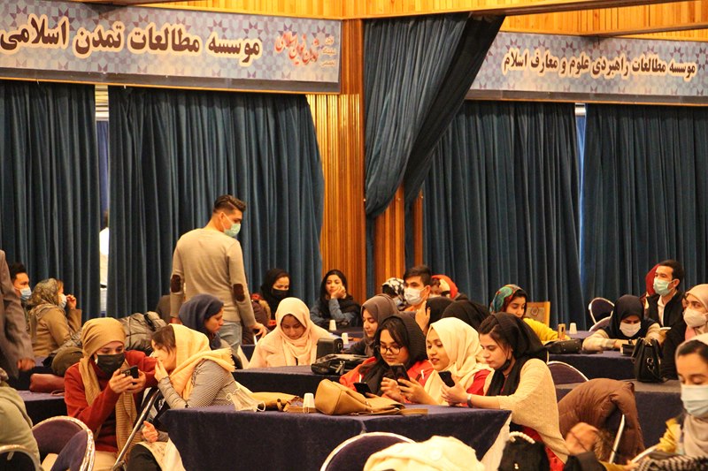 مراسم جشن یلدای ایرانی و سال نو میلادی برای دانشجویان بین‌الملل