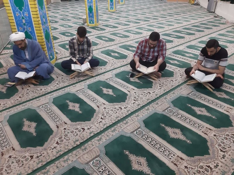 برگزاری محفل قرآنی در مسجد امام علی (ع) خوابگاه کوی