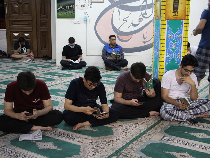 مراسم احیای شب 23 ماه مبارک رمضان در مسجد امام علی (ع) خوابگاه کوی