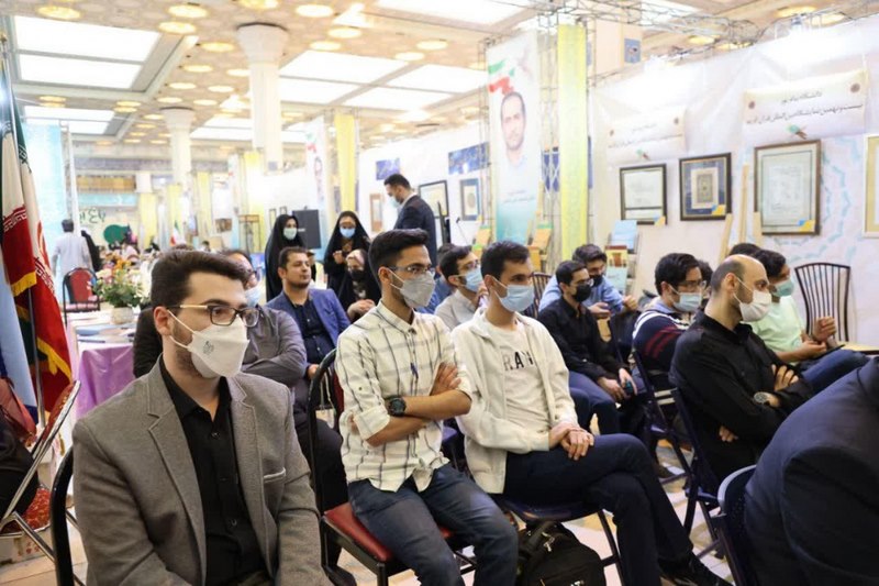 حضور دانشجویان دانشگاه در نمایشگاه بین‌المللی قرآن کریم