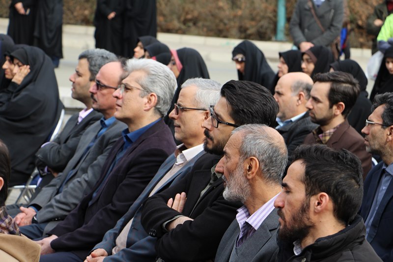 مراسم غبارروبی مزار شهدای گمنام دانشگاه به مناسبت چهلمین سالگرد پیروزی انقلاب اسلامی