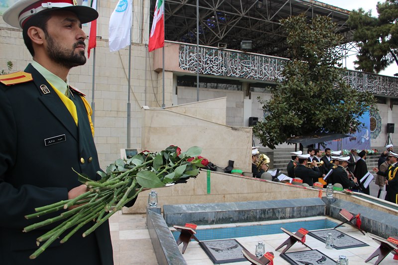 مراسم غبارروبی مزار شهدای گمنام دانشگاه به مناسبت چهلمین سالگرد پیروزی انقلاب اسلامی
