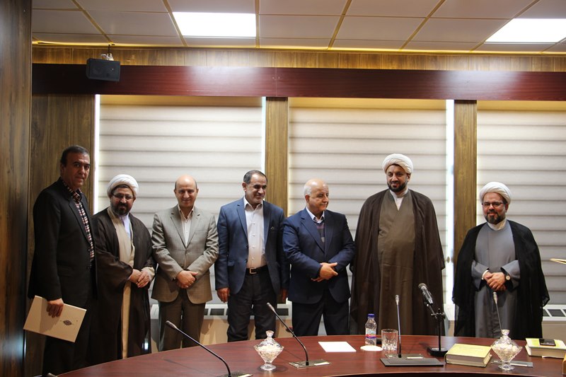 مراسم تجلیل از فعالان قرآنی و برگزیدگان بیست و سومین جشنواره قرآن و عترت دانشگاه های علوم پزشکی کشور