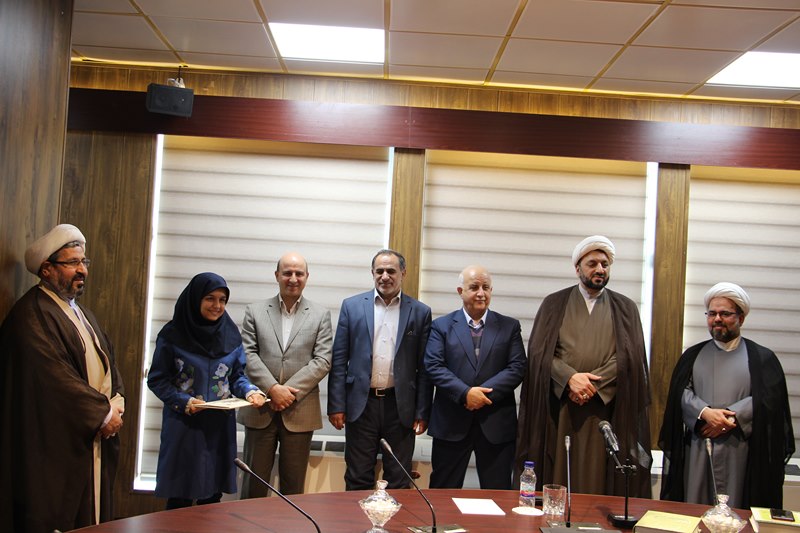 مراسم تجلیل از فعالان قرآنی و برگزیدگان بیست و سومین جشنواره قرآن و عترت دانشگاه های علوم پزشکی کشور