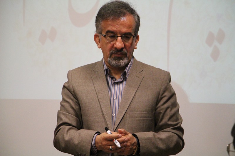 نشست هم اندیشی استادان با موضوع چالش رفتارهای غیر حرفه ای در بالین در دانشکده توانبخشی