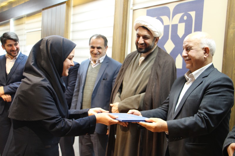 مراسم تجلیل از فعالان نماز دانشگاه علوم پزشکی تهران