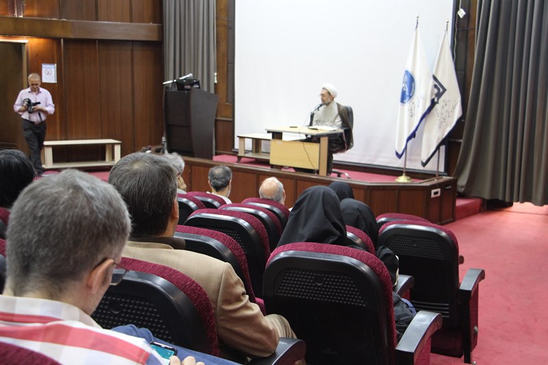کارگاه دانش‌افزایی استادان با موضوع تفسیر قرآن ویژه ماه مبارک رمضان در بیمارستان شریعتی