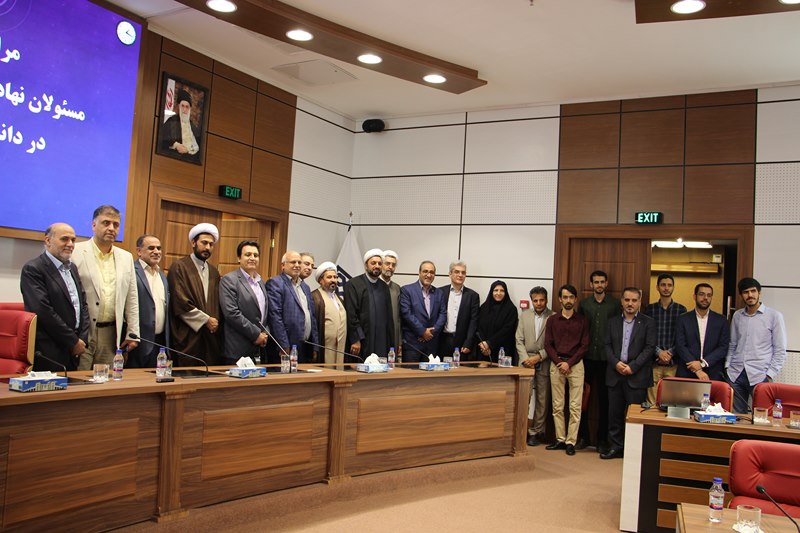 مراسم تکریم و معارفه مسئولان نهاد نمایندگی مقام معظم رهبری در دانشگاه علوم پزشکی تهران