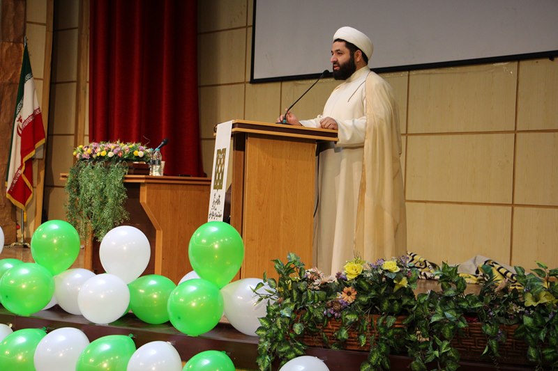 جشن میلاد پیامبر مکرم اسلام و گرامیداشت هفته وحدت در تالار ابن‌سینا