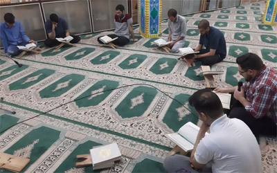 برگزاری محفل انس با قرآن در مسجد امام علی (ع) خوابگاه کوی