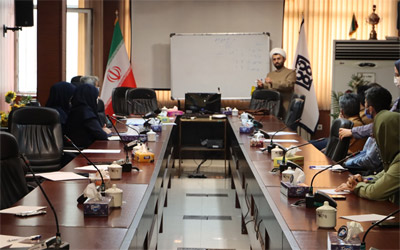 برگزاری جلسه تفسیر و تدبر در قرآن کریم در مرکز بهداشت جنوب تهران