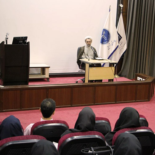 کارگاه دانش‌افزایی استادان با موضوع تفسیر قرآن ویژه ماه مبارک رمضان در بیمارستان شریعتی