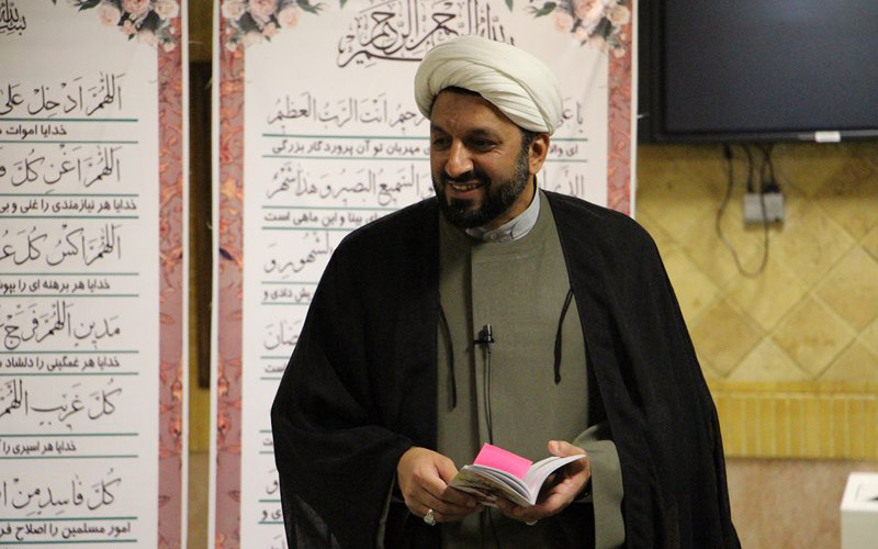 حجت‌الاسلام‌والمسلمین دکتر عیسی زاده: اراده و تلاش مستمر در مسیر تهذیب، لازمه دستیابی به فیوضات الهی است